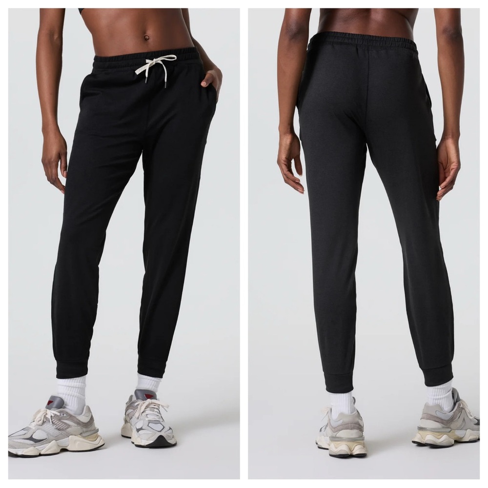 Vuori 🖤 Performance Joggers in Black Heather Size M